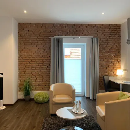 Business - Boardinghouse Hotel