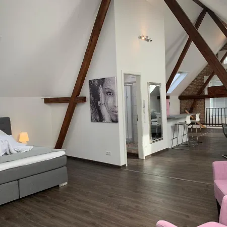 Business - Boardinghouse Hotell