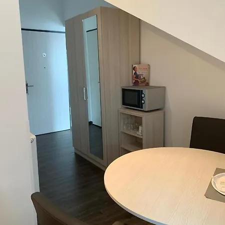 Business - Boardinghouse