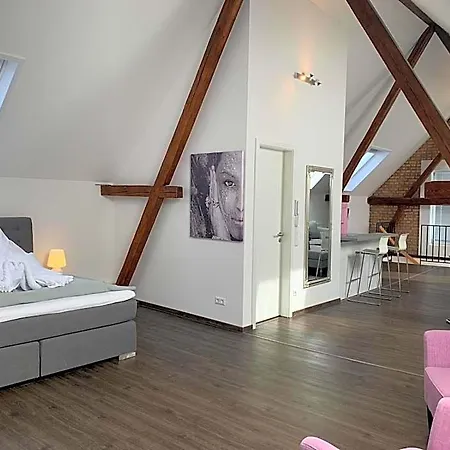 Business - Boardinghouse