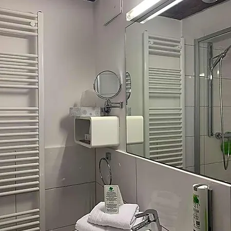 Hotel Business - Boardinghouse